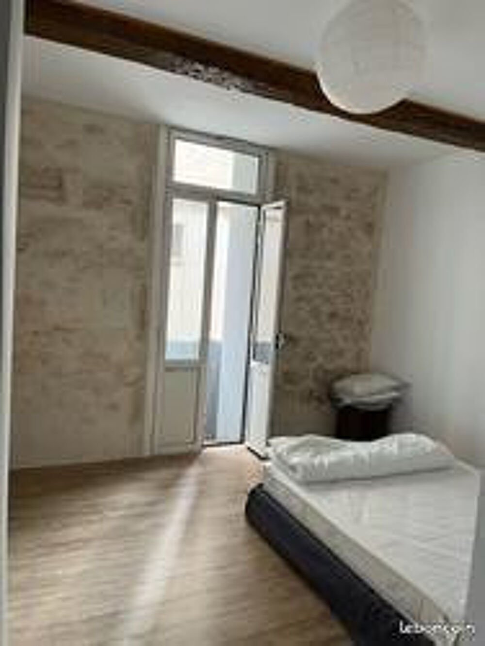 Location Appartement ECUSSON - Superbe appartement meublé de 48 m² Montpellier