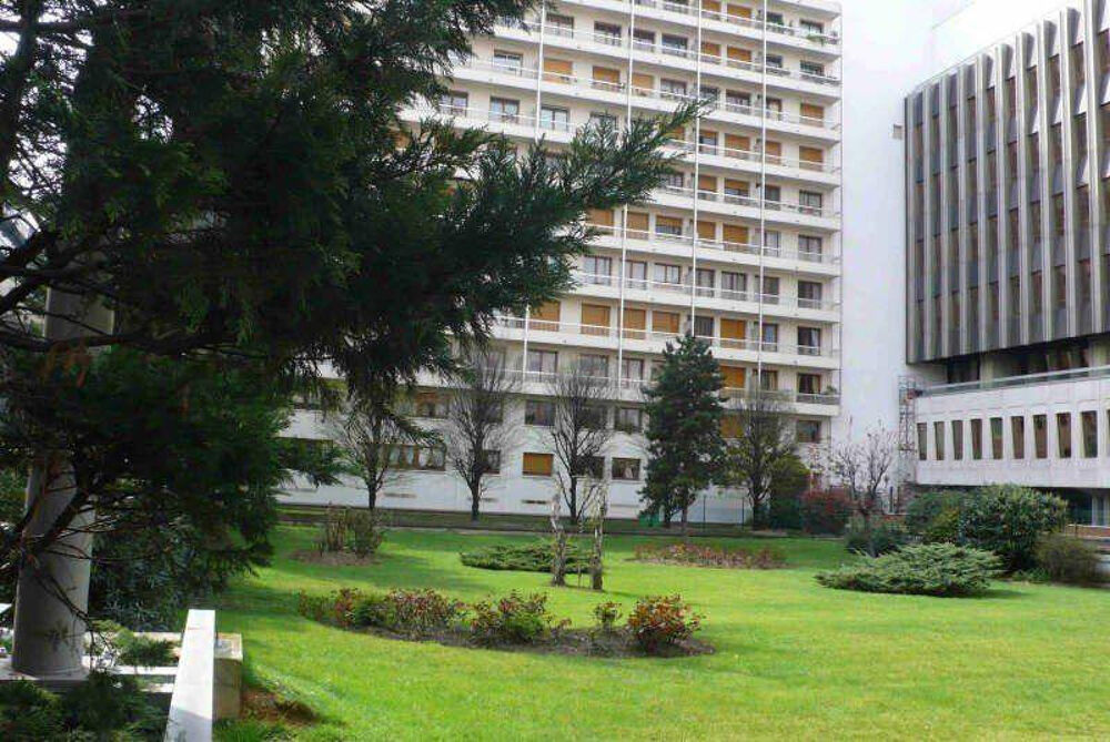 Location Appartement 2 pièces en rez-de-jardin à Bercy Paris 12