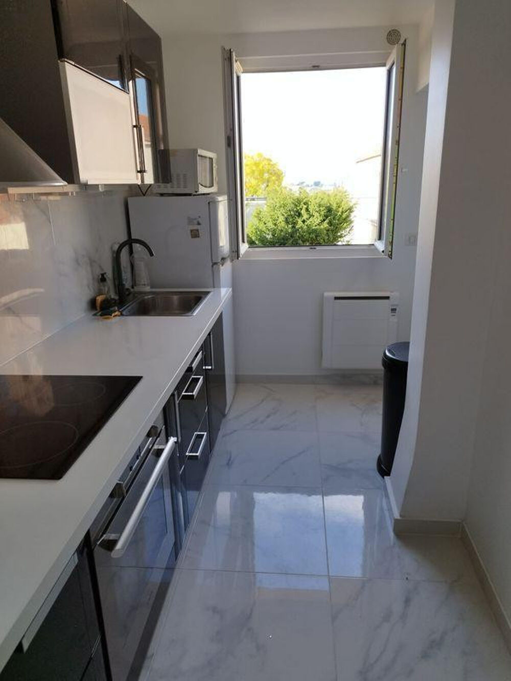 Location Appartement Beau 3P meublé 49m² très lumineux et agréable Issy-les-moulineaux