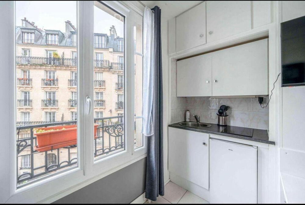 Location Appartement Jolie studette Paris 15