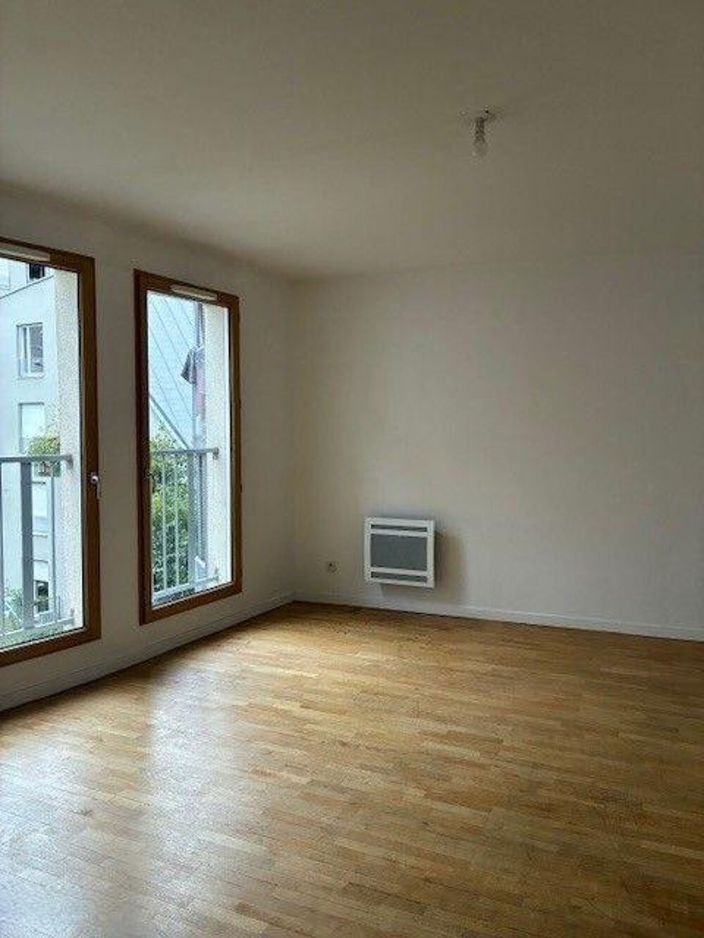 Location Appartement 2P récent de 45 m² + parking Paris 18