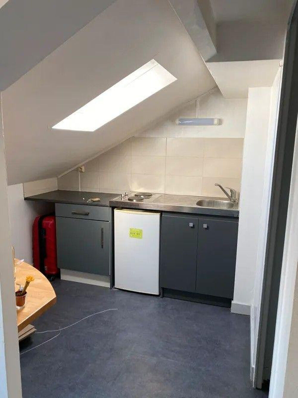 Location Appartement Beau studio 25 m² proche place Charles VII Poitiers