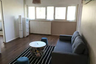  Appartement � louer 1 pi�ce 85 m�