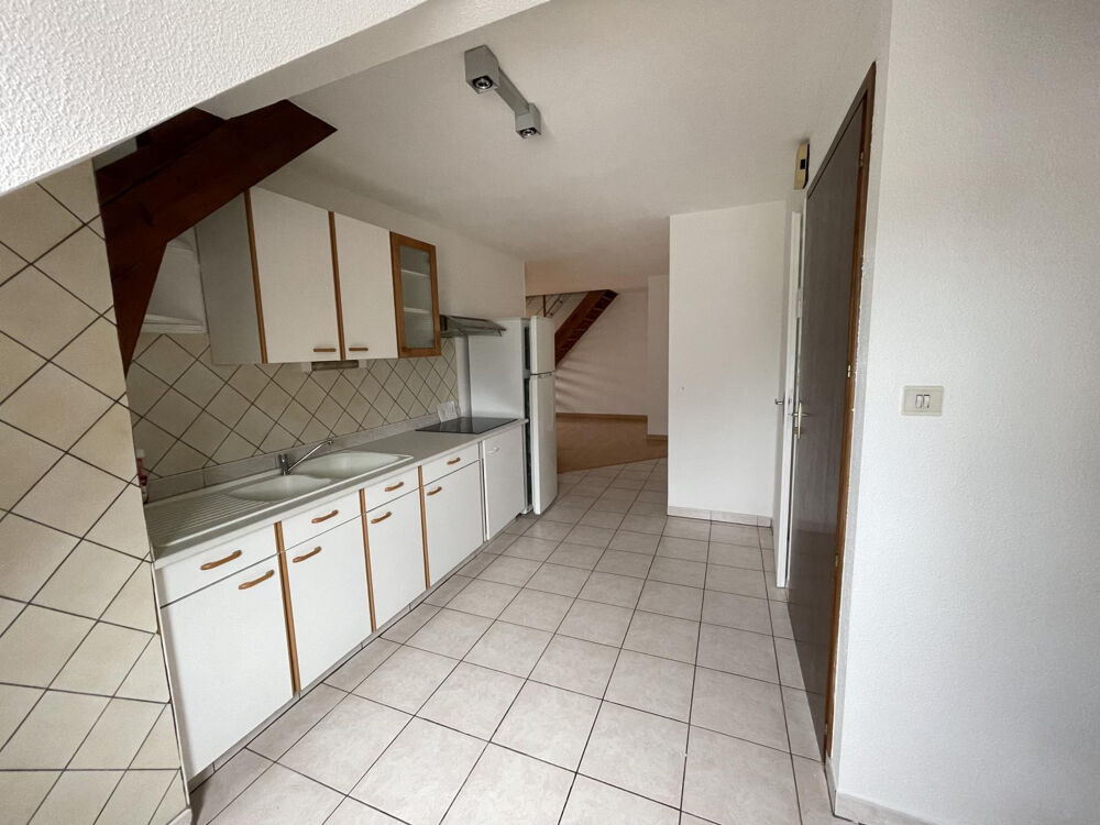 Location Appartement Grand T2 (+ mezzanine) rénové centre ville Montbéliard