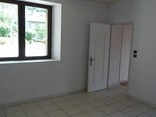 Appartement à louer 3 pièces 74 m²
