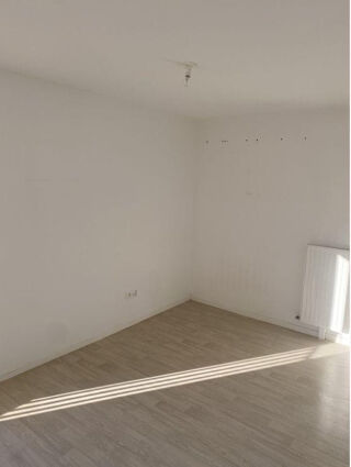  Appartement à louer 2 pièces 42 m²