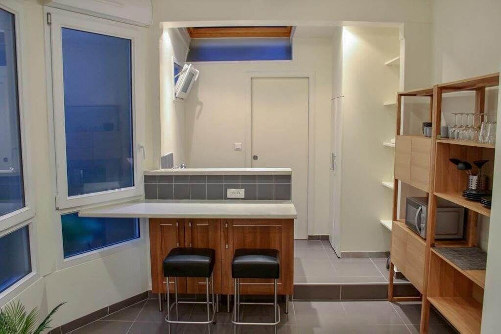 Location Appartement Charmant studio meublé de 32m² sur cour paisible Paris 17