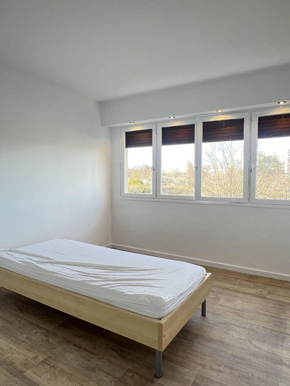 Location Appartement T5 meublé à louer 94320 Thiais quartier scolaire Thiais