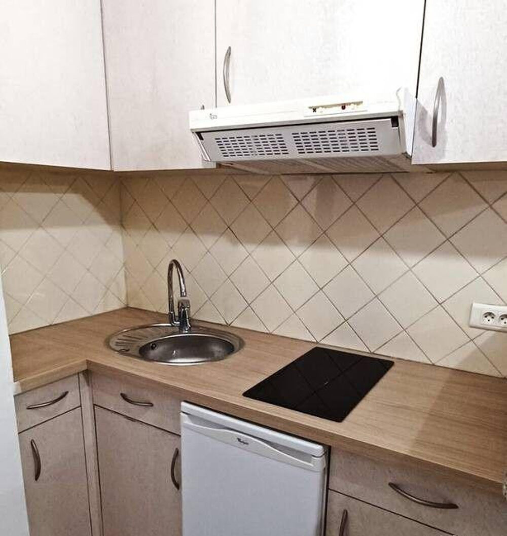 Location Appartement Beau studio 30m² rénové et partiellement équipé Saint-cloud