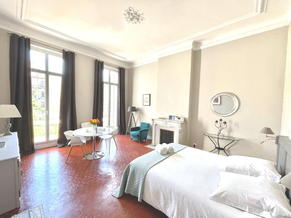 Location Appartement Studio 4e, spacieux, charmant, calme, clim, balcon Marseille 4