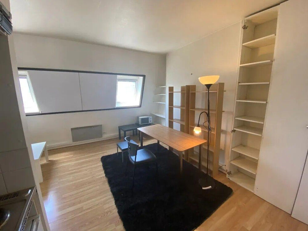 Location Appartement Beau studio meublé 23m² Wagram 75017 Paris 17