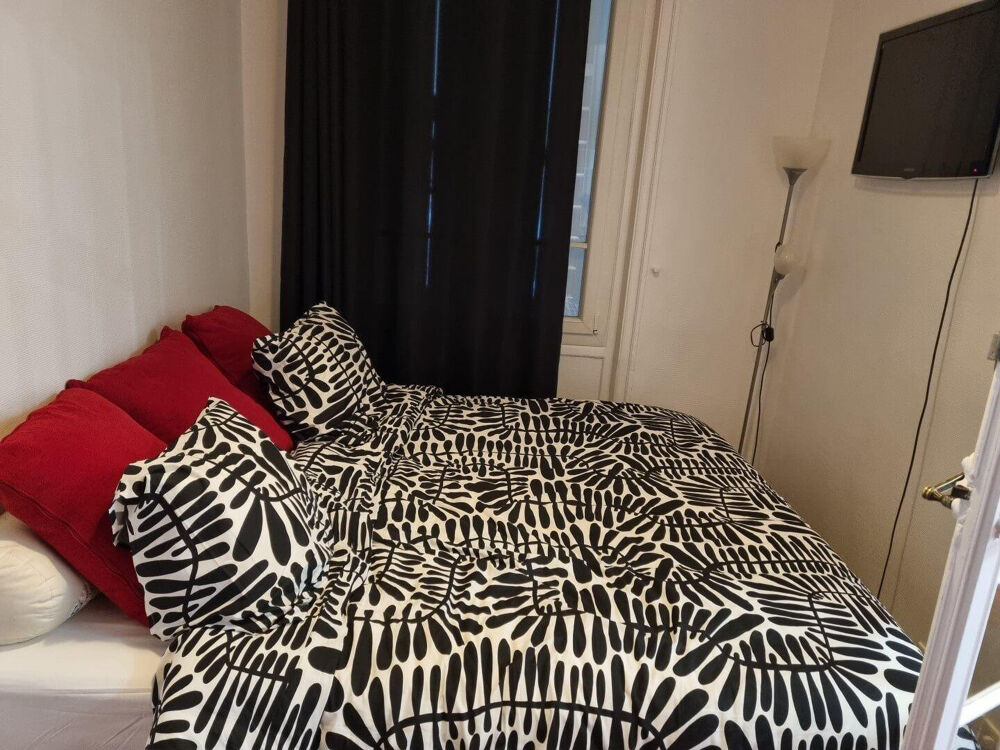 Location Appartement Beau studio meublé 36m² très calme et sécurisé Paris 16