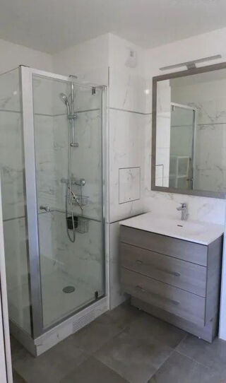  Appartement à louer 2 pièces 46 m²