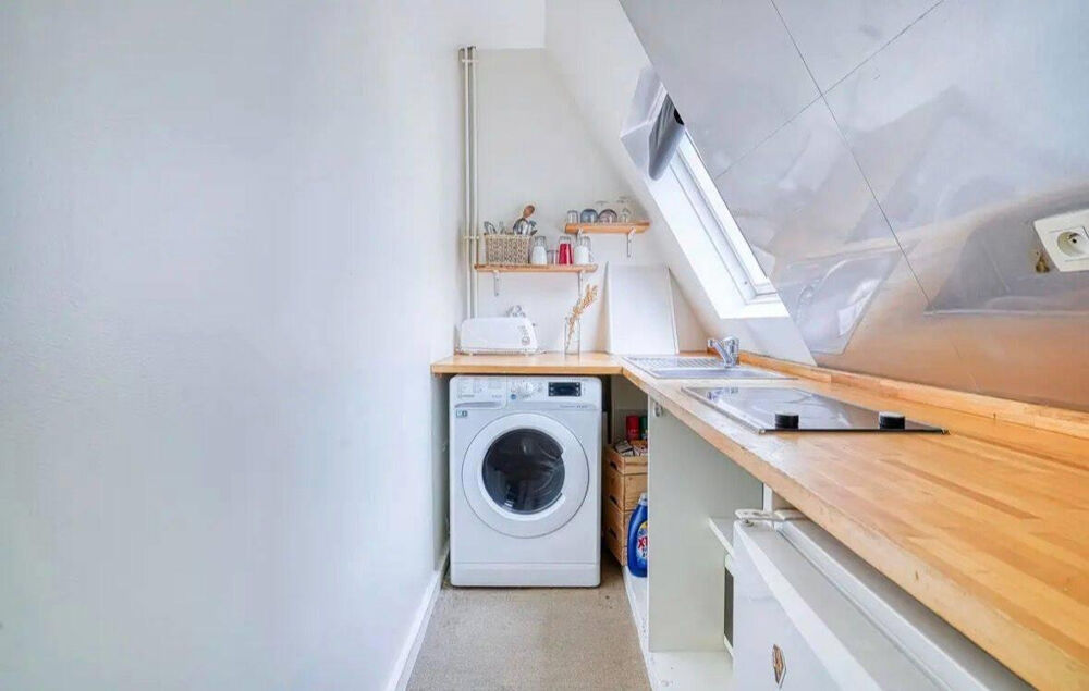 Location Appartement Charmant studio meublé 23m² avec mezzanine Paris 16