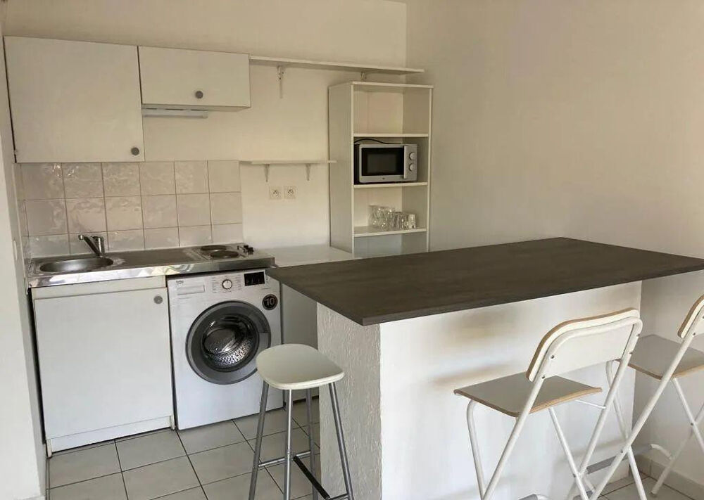 Location Appartement T2 meublé 30m2 avec terrasse plein sud et parking Marseille 8