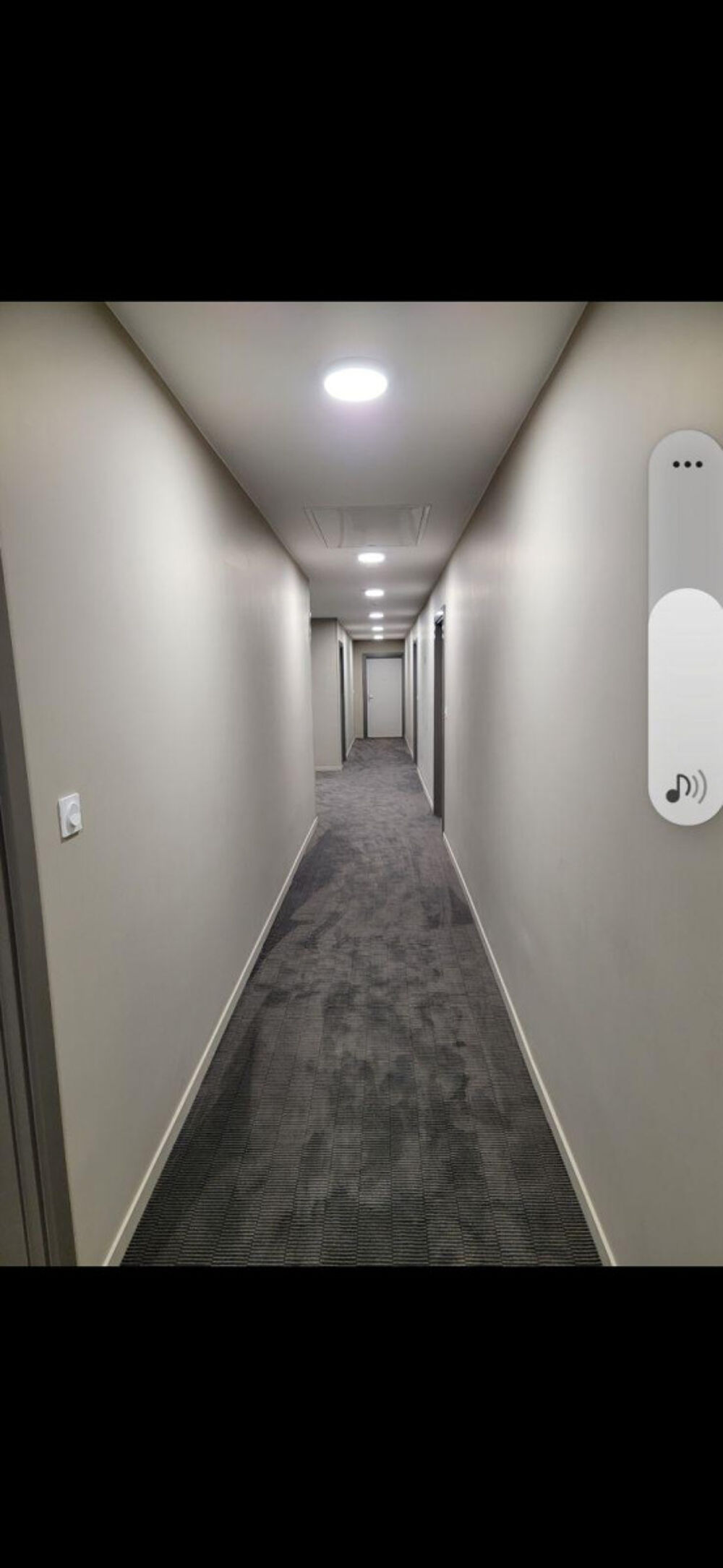 Location Appartement Studio avec grande terrasse et parking couvert Sarcelles