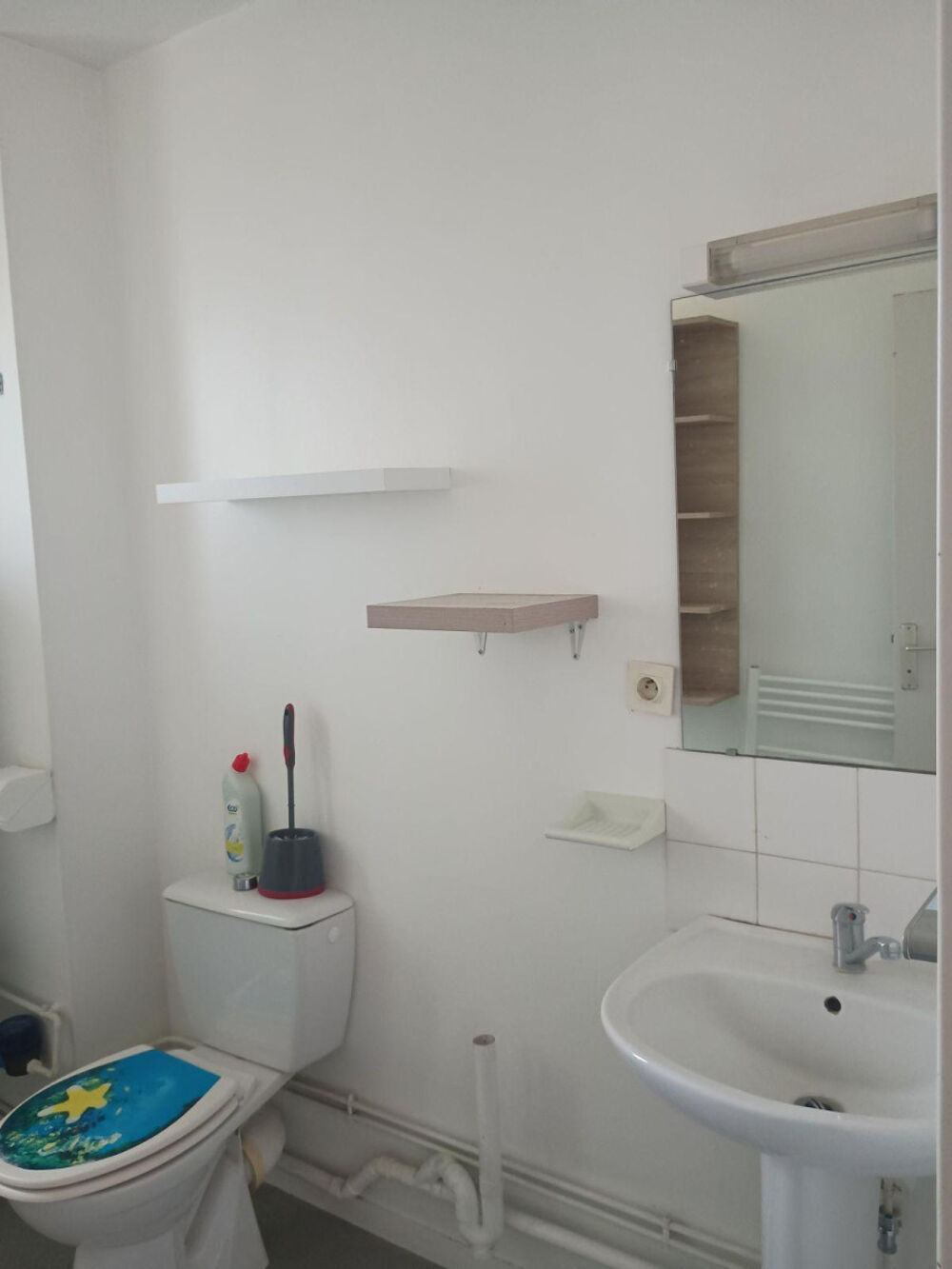 Location Appartement Beau T2 proche commodité , metro etc Rennes