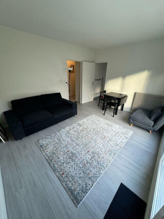  Appartement à louer 1 pièce 31 m²