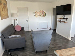  Appartement à louer 1 pièce 79 m²