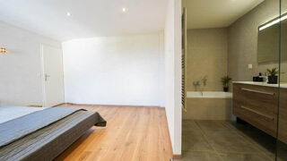  Appartement à louer 5 pièces 133 m²