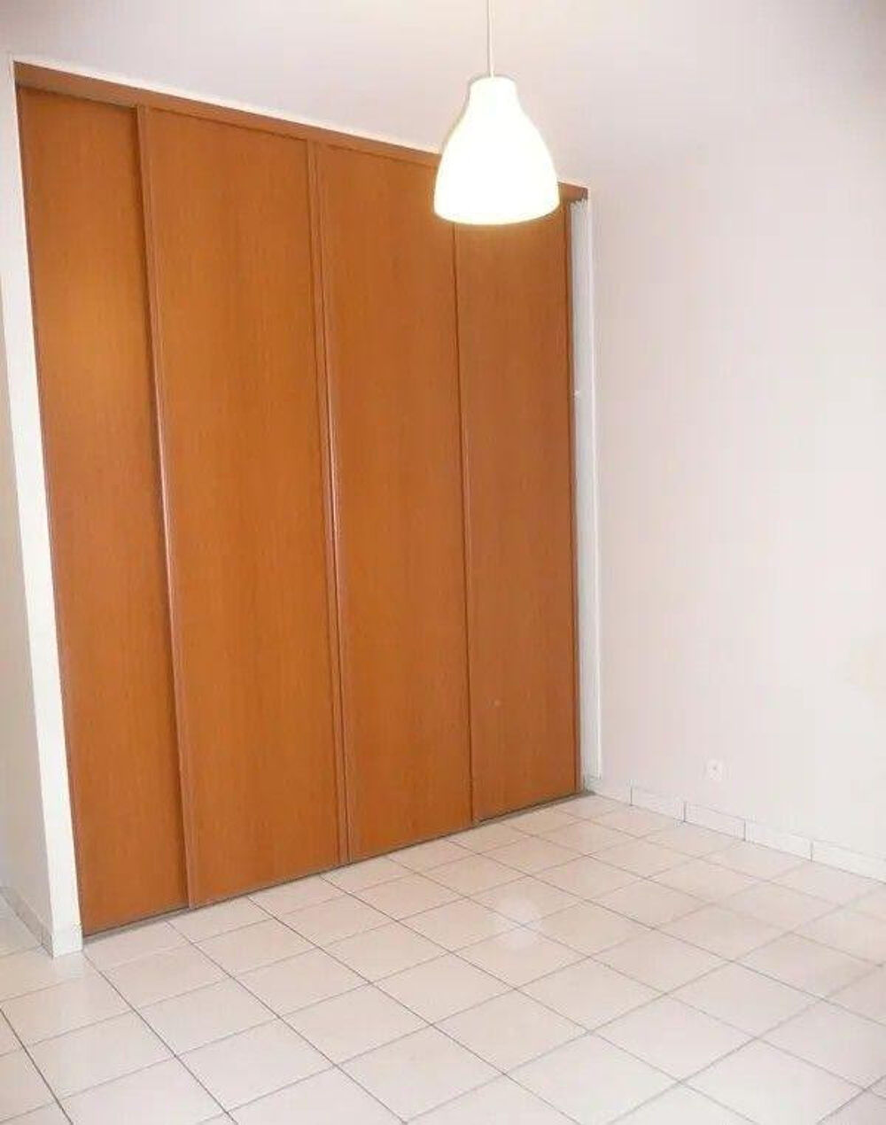 Location Appartement Beau 2P 52m² en très bon état Paris 10