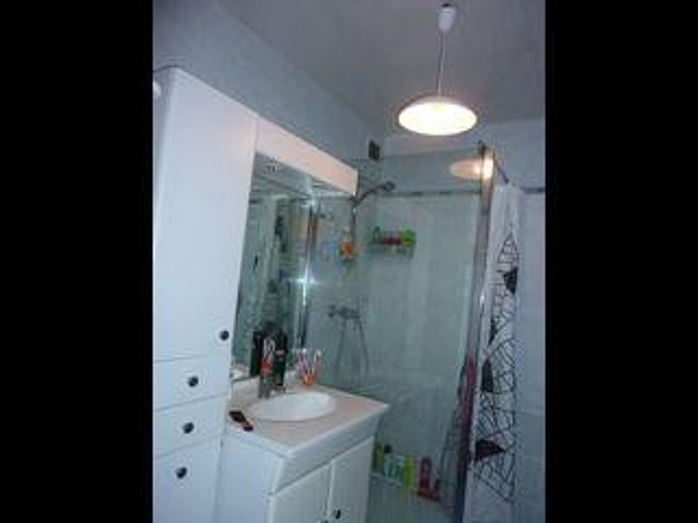 Location Appartement Chambres meublées coloc Lyon 8   Tram T4 et T6 Lyon 8