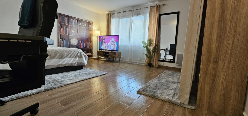 Location Appartement RER-A, Colocation meublée féminine Noisy-le-grand