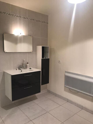 Appartement à louer 2 pièces 48 m²