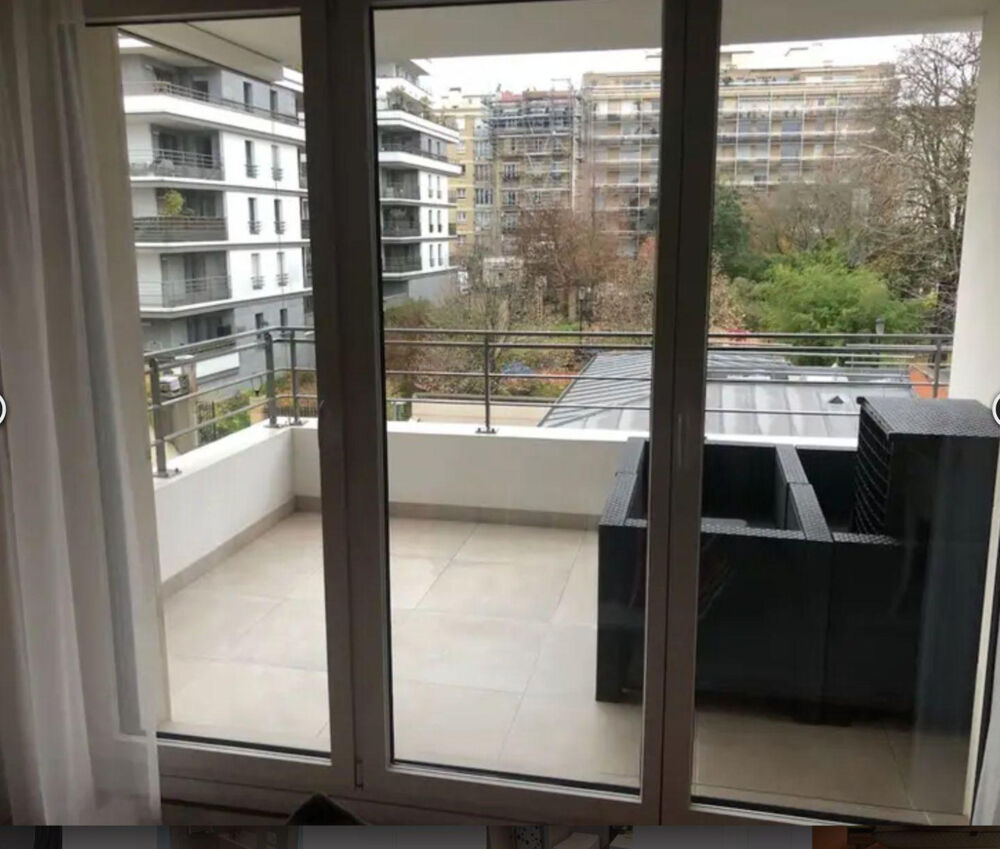 Location Appartement MEUBLE NEUF T2 48 M2 dont TERRASSE 8 M2 Courbevoie