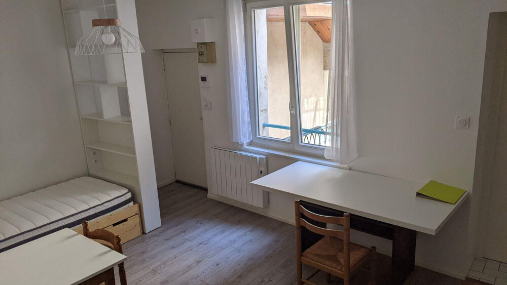 Location Appartement BEAU STUDIO PROCHE GARE POINCARE FACULTE DROIT Nancy