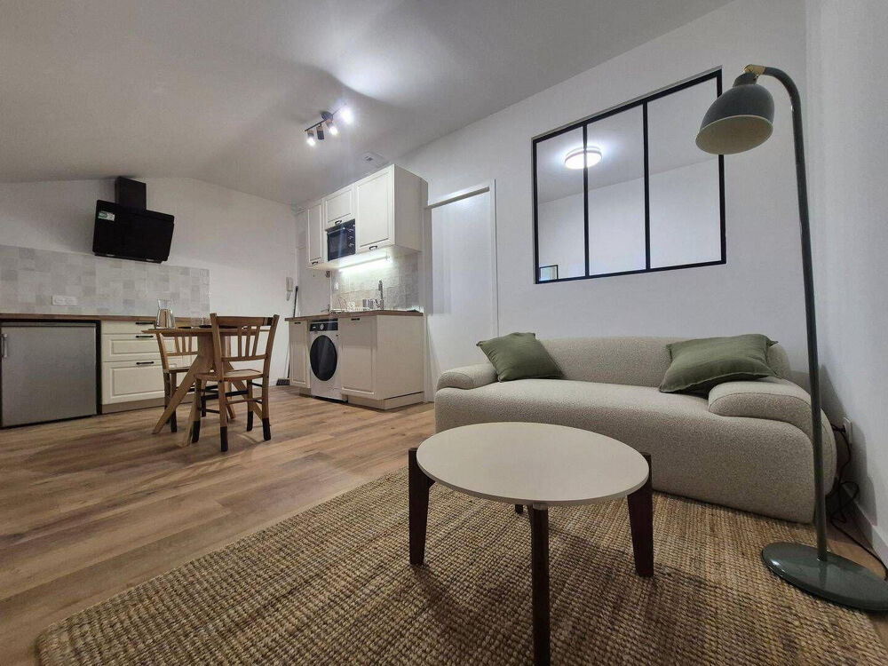 Beau T2 meublé 25m² rénové avec balcon