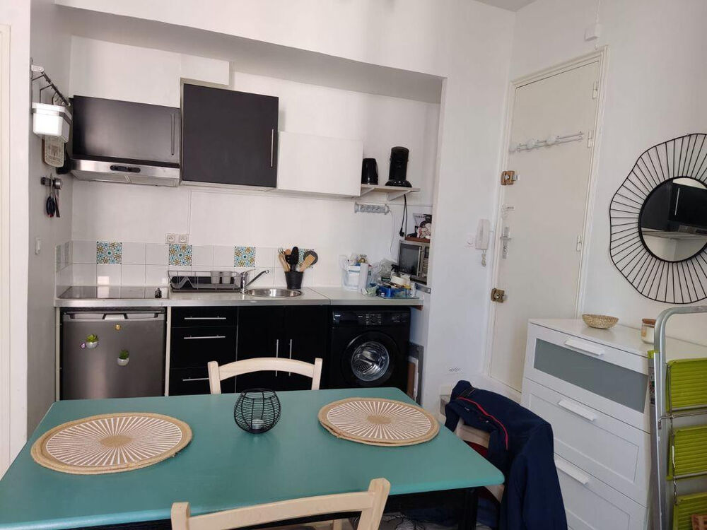 Location Appartement Studio T1 meublé 30 m2 proche plage des catalans Marseille 7
