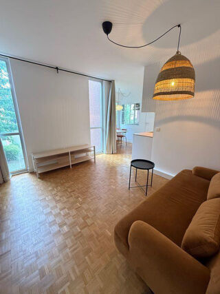  Appartement à louer 2 pièces 32 m²