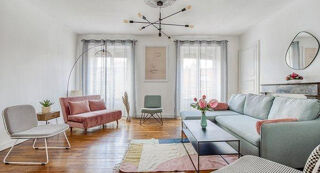  Appartement à louer 5 pièces 180 m²