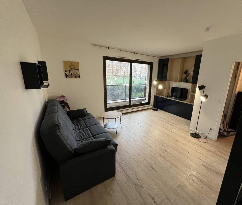 Location Appartement Beau studio meublé 30m² entièrement refait Paris 17