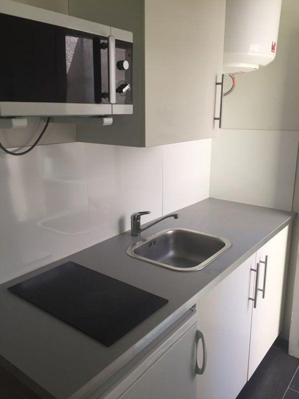 Location Appartement Studio fac de médecine avec terrasse Marseille 5