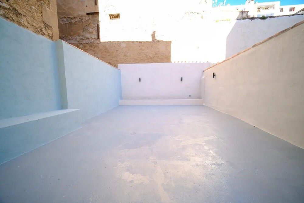 Location Appartement T2 rénové 42m² avec terrasse exceptionnelle 80m² Marseille 4