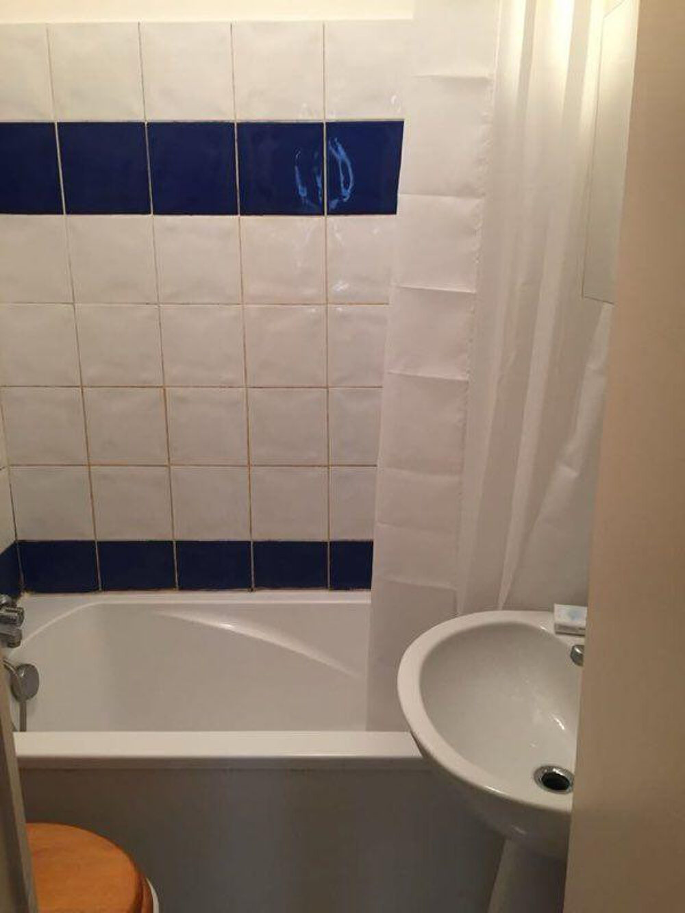 Location Appartement Studio 25m2 Paris 18