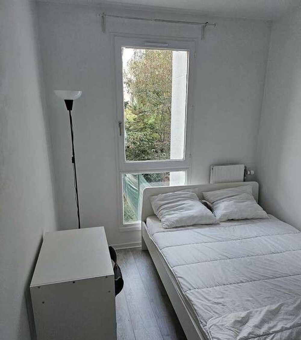 Location Appartement Chambre dispo dans belle coloc 97m² Évry-courcouronnes