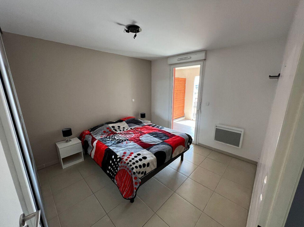 Location Appartement Beau T2 avec balcon et parking parfaitement situé Marseille 15