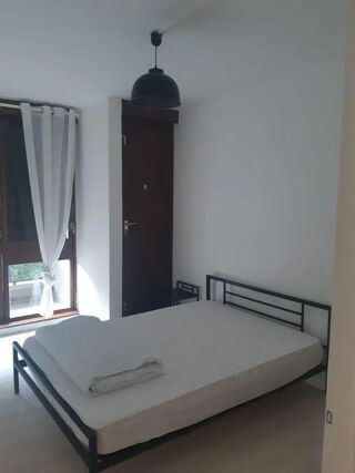  Appartement à louer 1 pièce 85 m²