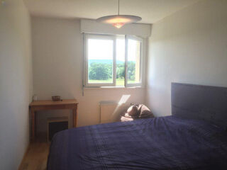  Appartement � louer 4 pi�ces 80 m�