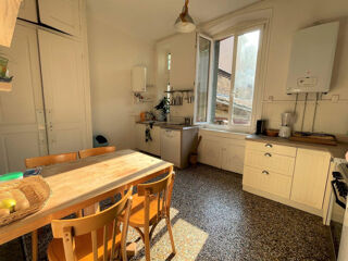  Appartement à louer 5 pièces 118 m²