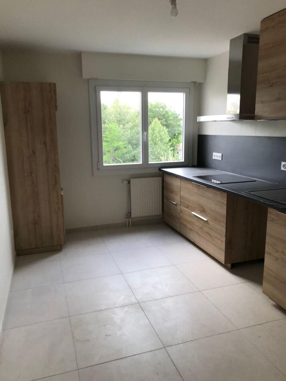 Location Appartement F4 près commerces et transports du point du jour Lyon 5