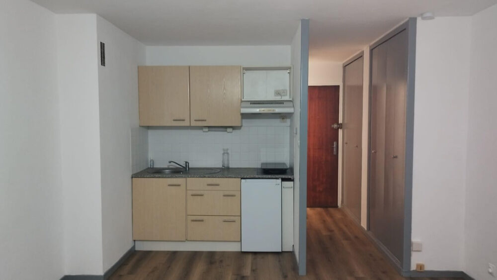 Location Appartement Studio lumineux avec place de parking sécurisé Rouen