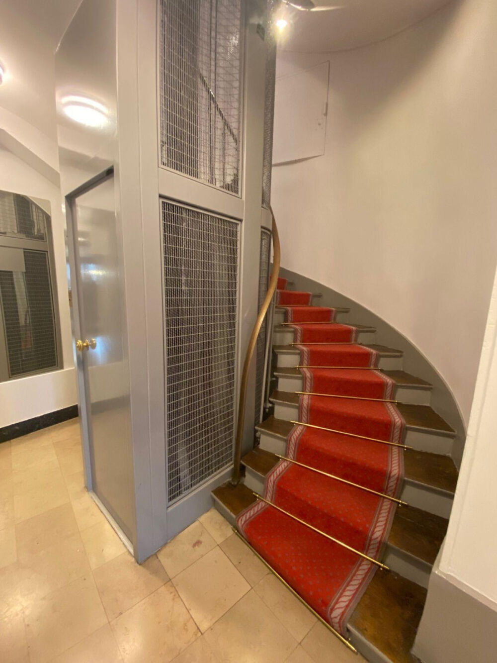 Location Appartement Appartement meublé 4 pièces – Quartier Madeleine, Paris 8