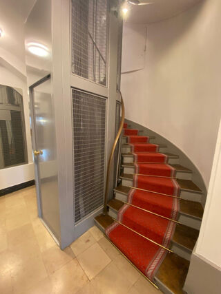  Appartement à louer 4 pièces 83 m²