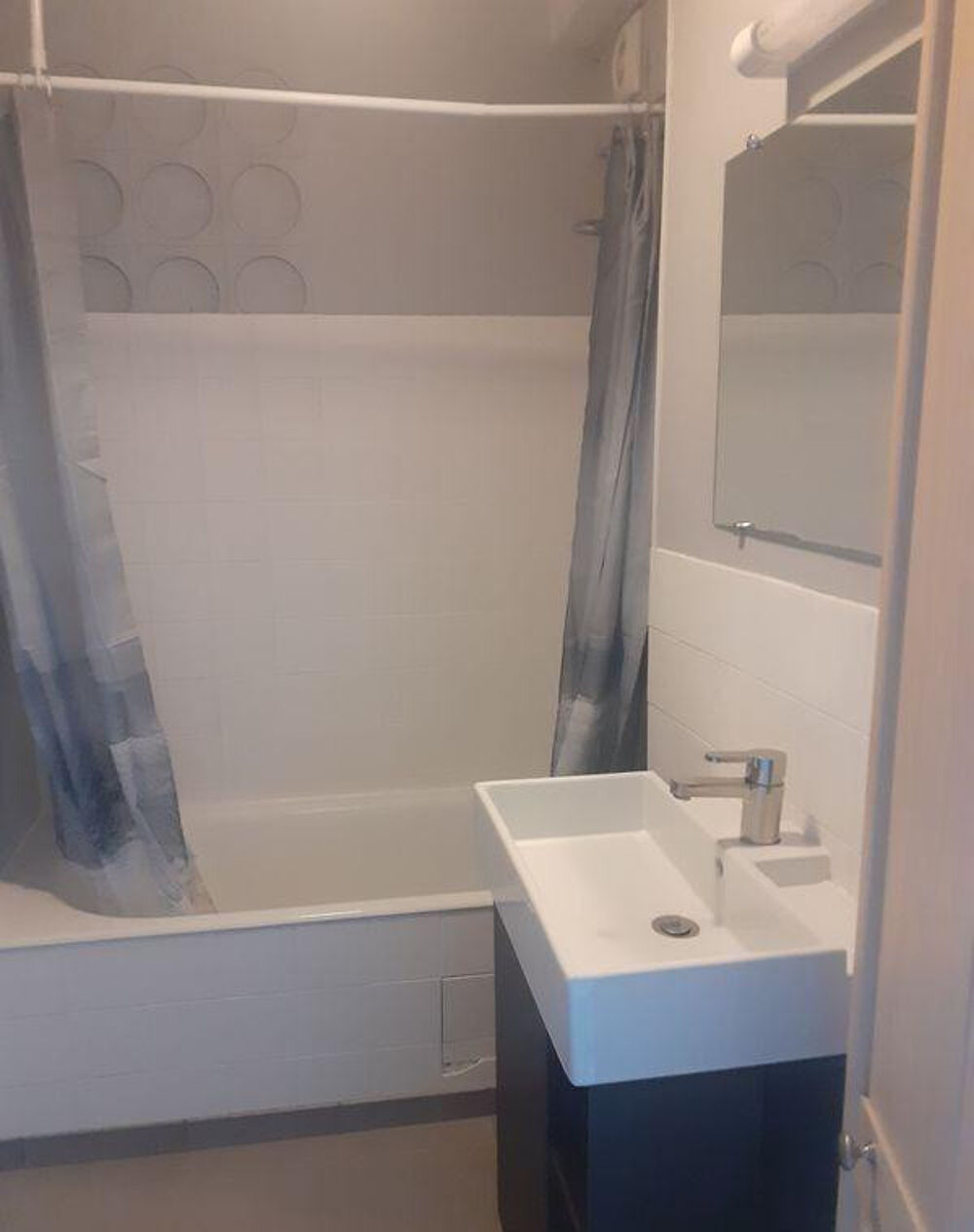 Location Appartement Beau T3 rénové 54m²non meublé Toulouse