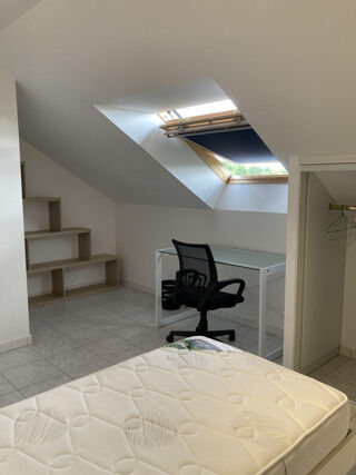  Appartement à louer 3 pièces 50 m²