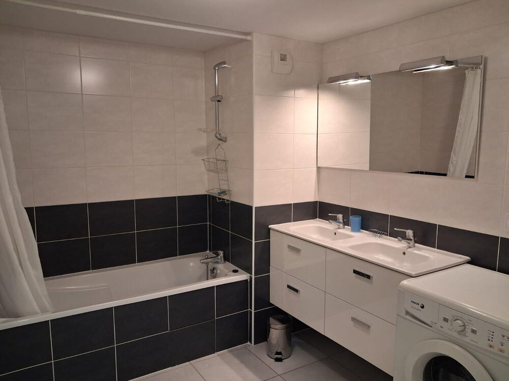 Location Appartement Appartement 70 m², meublé, neuf,  situation idéale Seyssinet-pariset